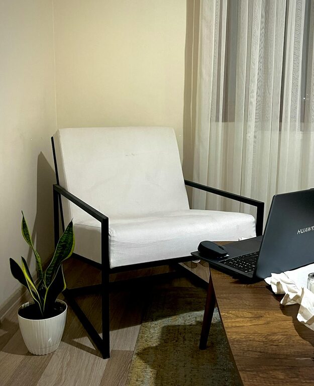 Tips for Creating a Cozy and Functional Home Workspace